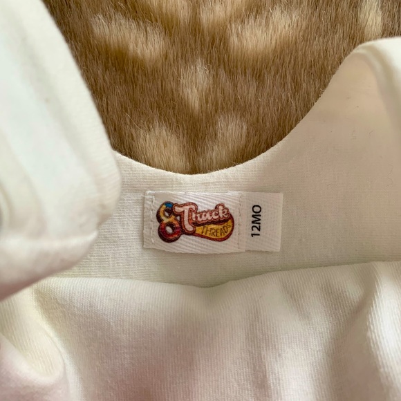 8 Track Vintage Beatles “Abbey Road” crosswalk Size 12mos - Picture 3 of 4